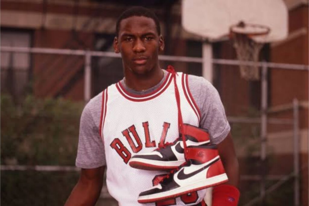 Michael jordan banned on sale shoes