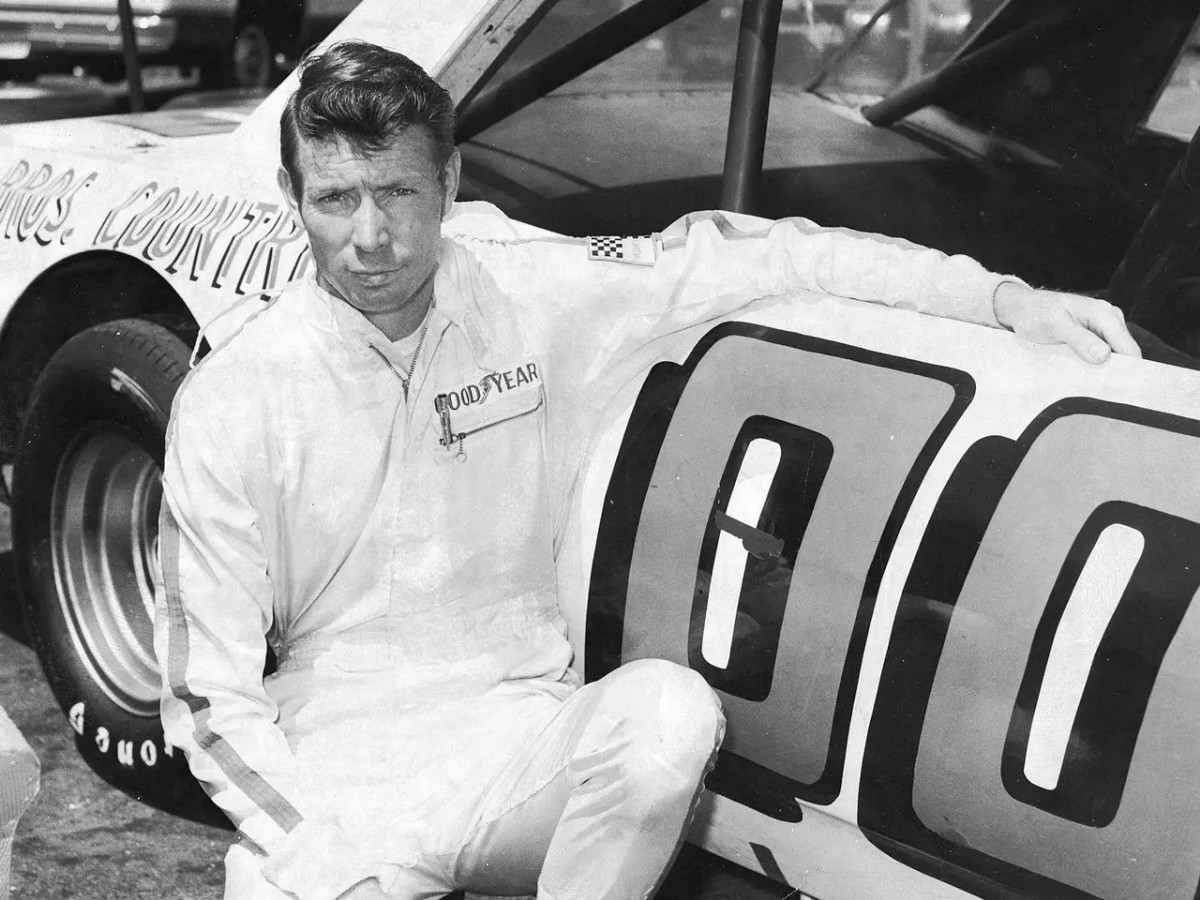 “Absolute disgrace Bill Rexford isn’t included on here” – NASCAR Twitter reacts as Sam Ard is inducted into the 75 Greatest Drivers list 