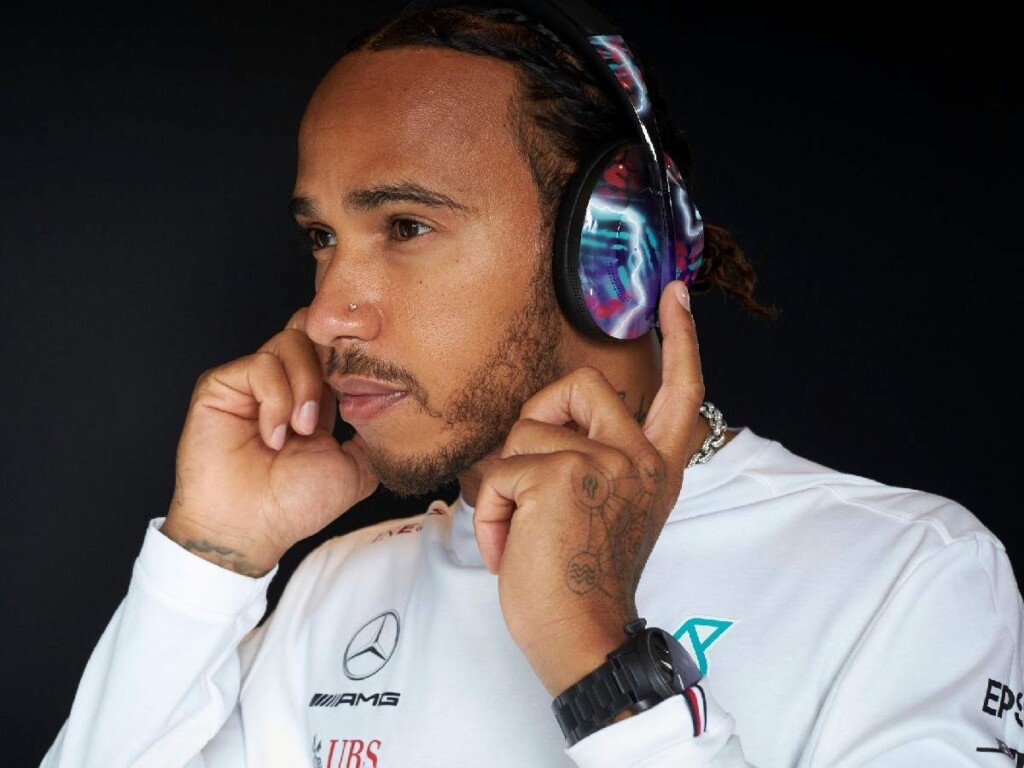 Lewis Hamilton with earphones