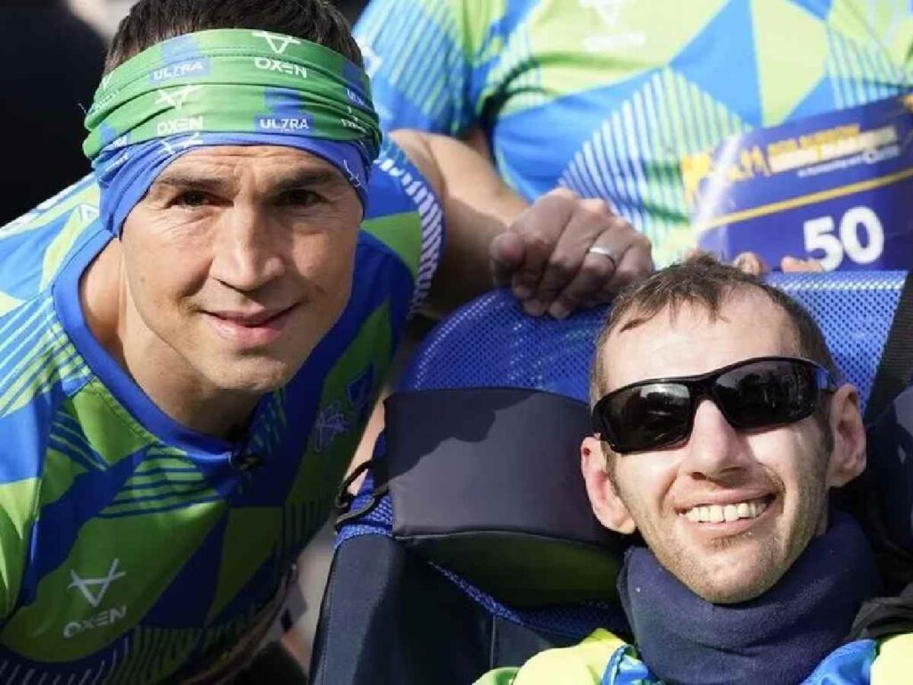 Kevin Sinfield with Rob Burrow 