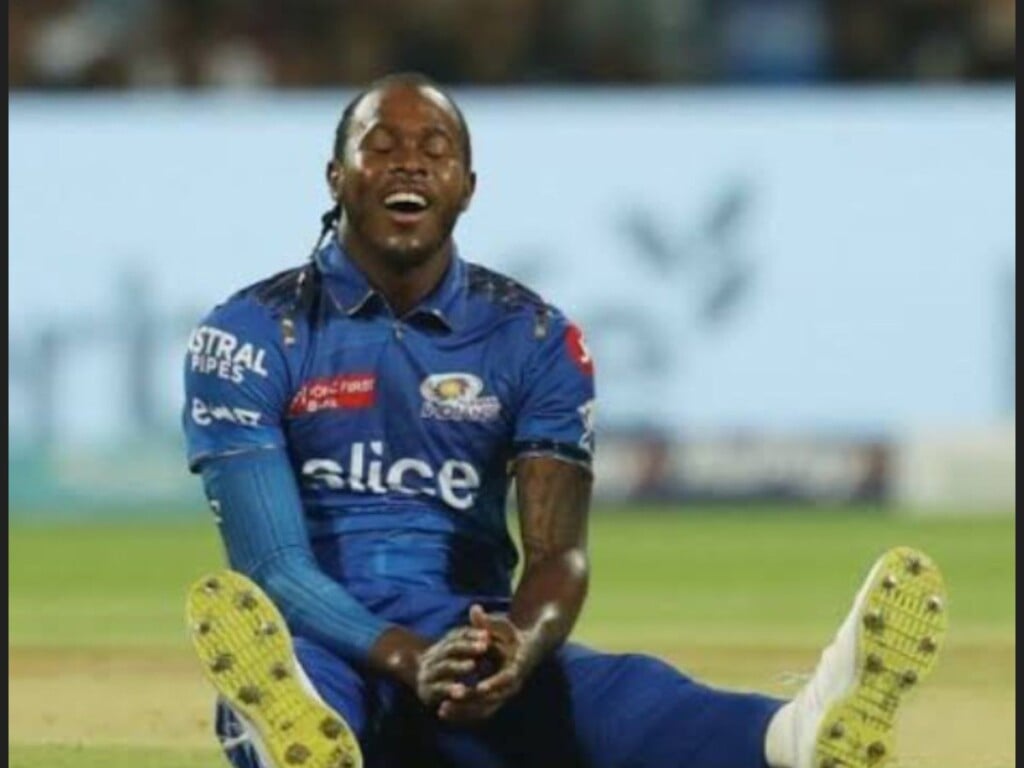 "There's no point paying even one rupee to him," Sunil Gavaskar tears apart Jofra Archer for leaving IPL midway