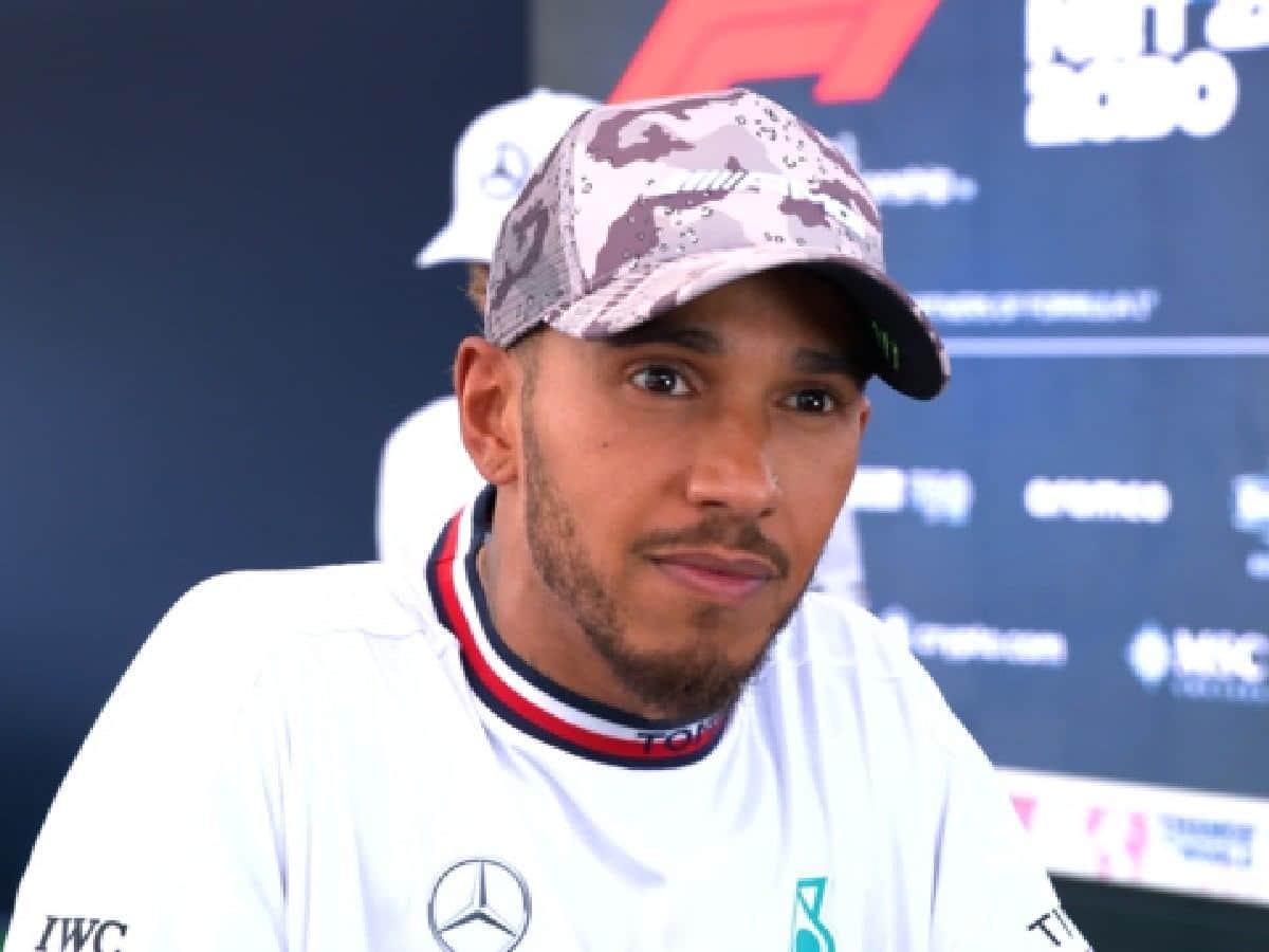 “Dresses like an extra Back to the Future 2,” Lewis Hamilton claps back at haters in Mercedes’ latest ‘Mean Tweets’ edition