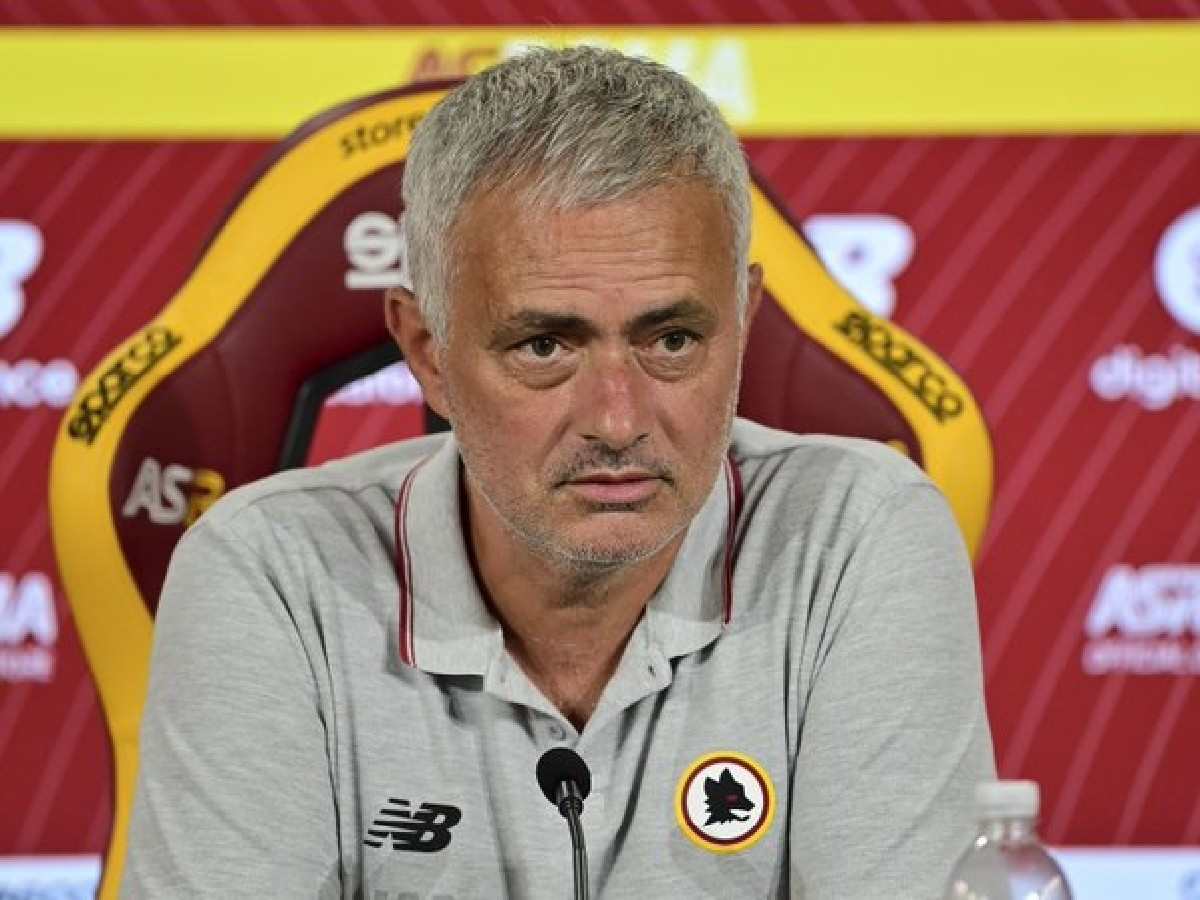 “It’s like Jesus Christ coming to Rome,” Jose Mourinho takes dig at Roma’s chances of playing Champions League next season