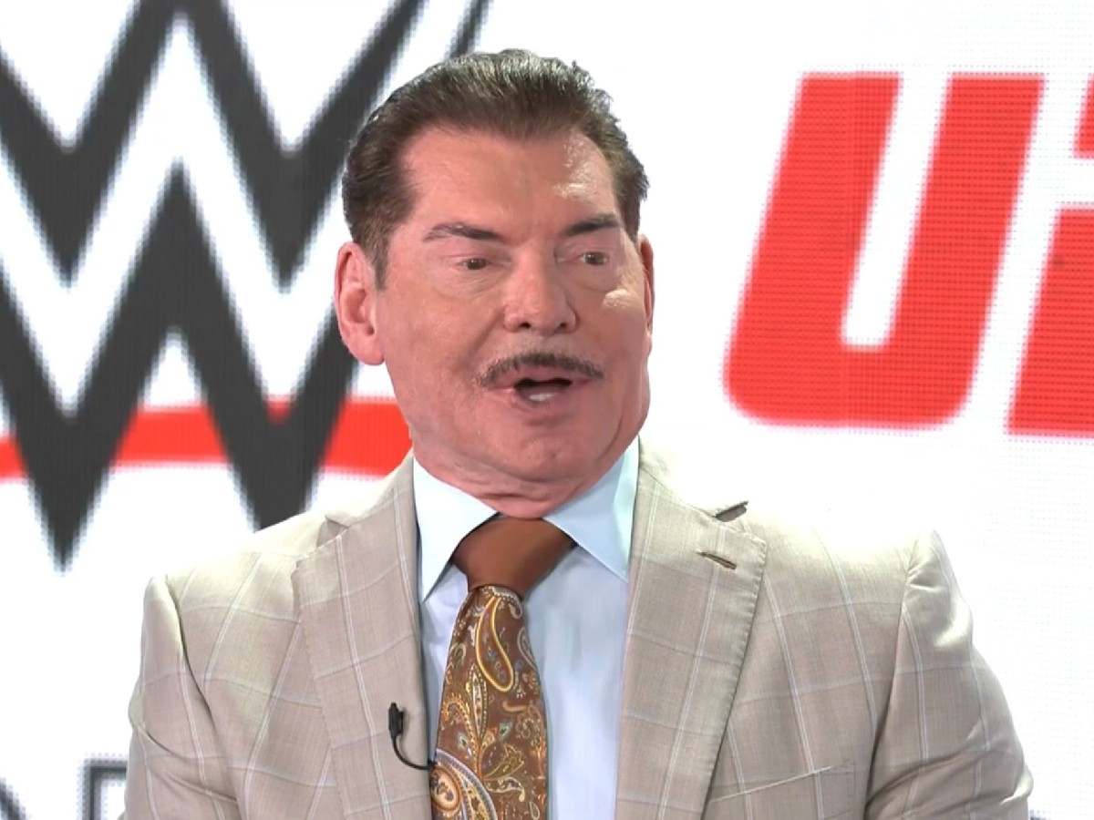 Former WWE Champion had to fight Vince McMahon for real in an airplane to earn his respect