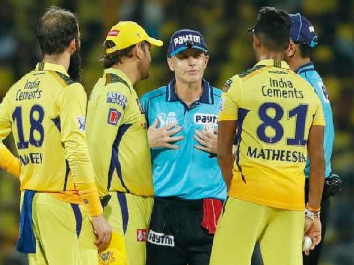 “Some people are bigger than the law,” ex-ICC umpire tears apart MS Dhoni for his ‘time wasting’ tactics to win Qualifier 1 against GT