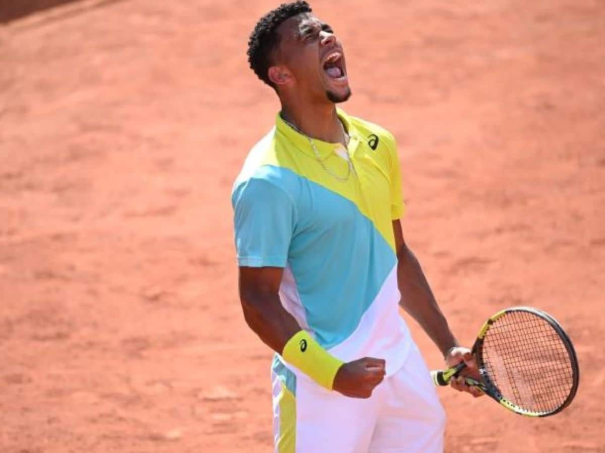 WATCH: Teen sensation Arthur Fils’ hilarious PREMATURE celebration gets interrupted by chair umpire’s overruling, enters his first ATP Final in Lyon 10 minutes later