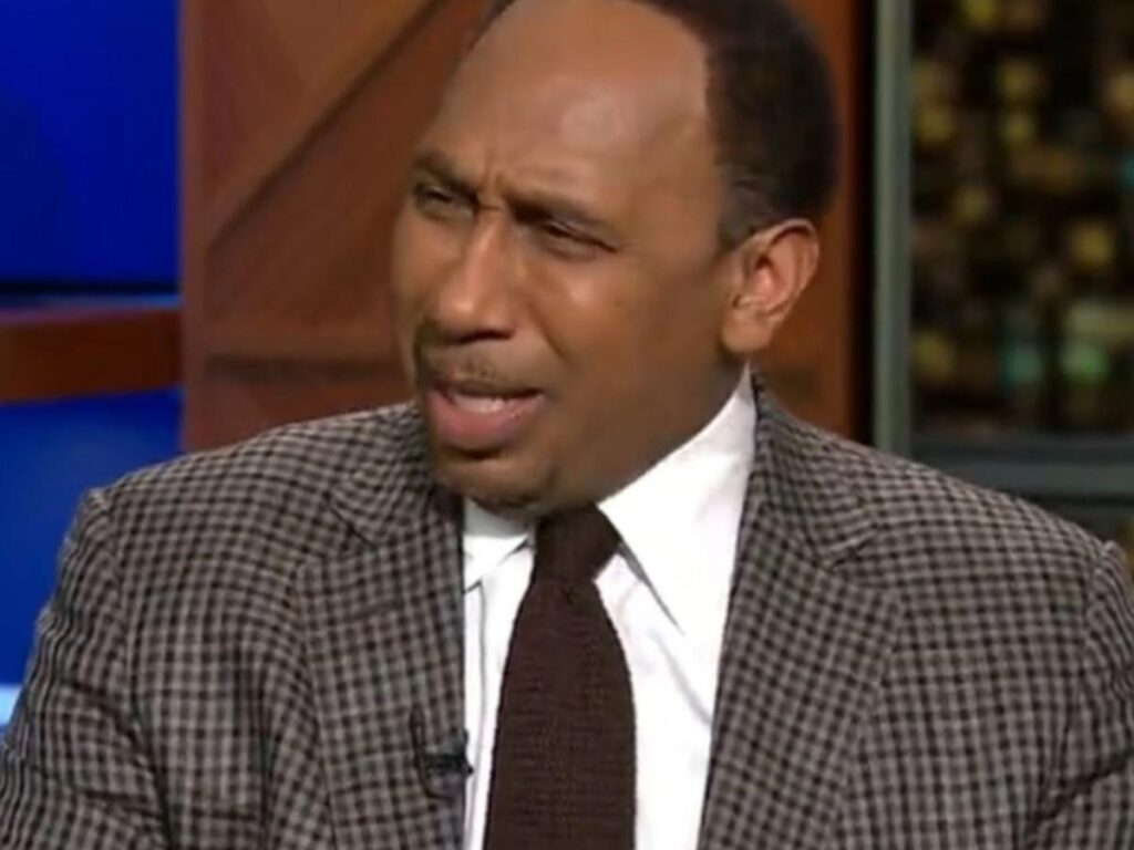 "He's the most useless quote in sports!" Stephen A. Smith SHOCKINGLY insults Dak Prescott by saying his words mean 'absolutely nothing' 1 “He’s the most useless quote in sports!” Stephen A. Smith SHOCKINGLY insults Dak Prescott by saying his words mean ‘absolutely nothing’