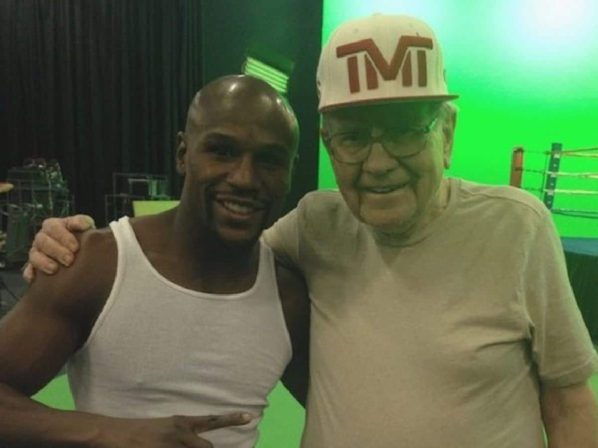 “He had 540 jets,” Floyd Mayweather got shown levels by Warren Buffet in dressing room chat