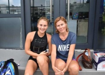 Marta Kostyuk and Talina Beiko