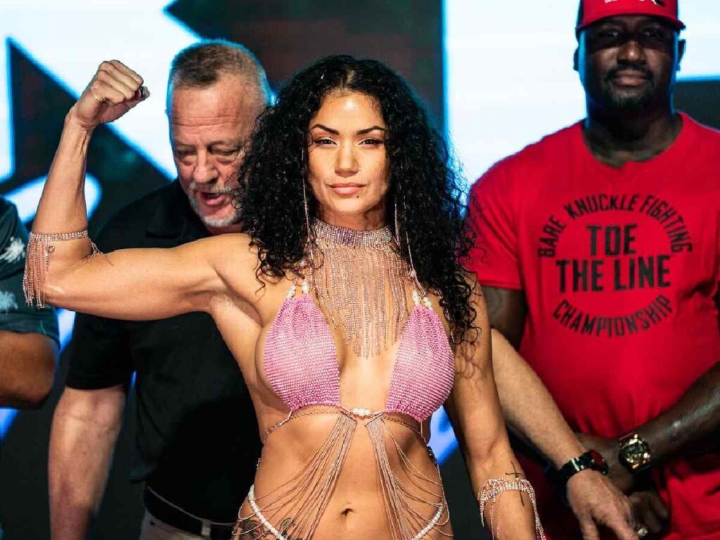 Former women's UFC star Pearl Gonzalez stuns fans with 'Raunchy' pictures to pay tribute on US Memorial day 1 Pearl Gonzalez
