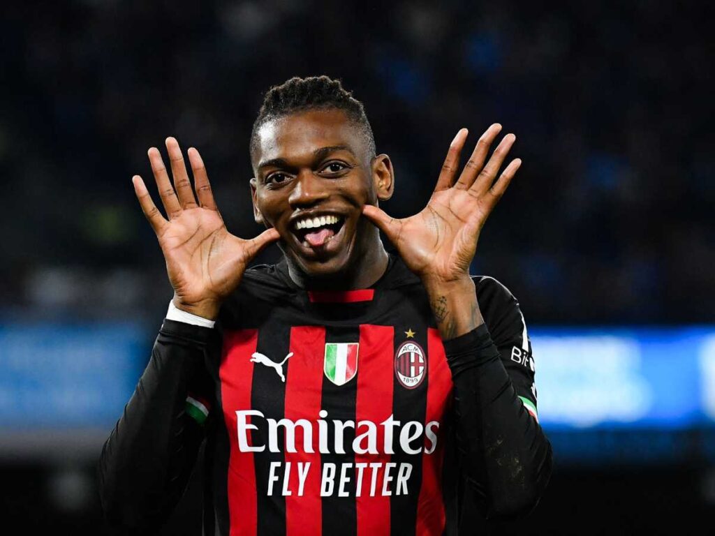 Rafael Leao celebrates AC Milan 1