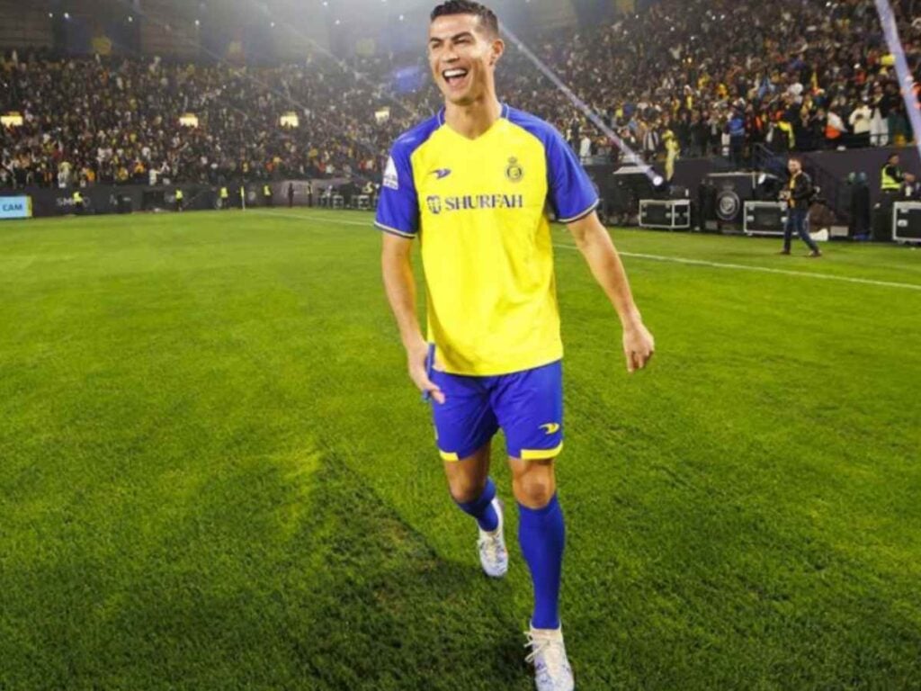 Ronaldo's goal keeps Al Nassr's slim title winning hopes alive