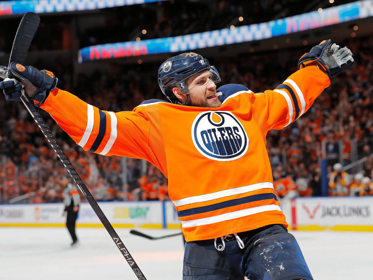 Leon Draisaitl gets some ‘playoff makeup’ during practice as Oilers prep to face Knights following Game 1 loss