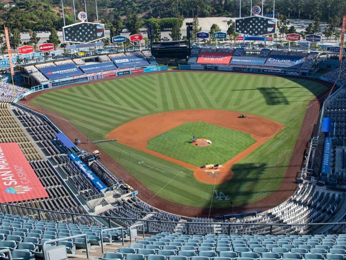 WATCH: Dodger fan gets knocked out cold in ugly fight outside Dodger