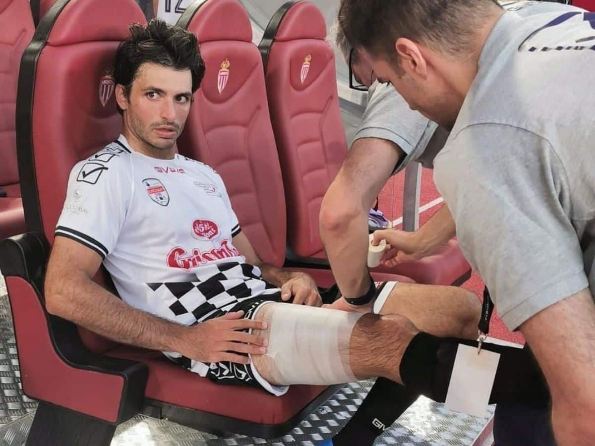 “He DNF’d a football match too?” – F1 fans troll Carlos Sainz as he injures himself at a charity game ahead of the Monaco GP