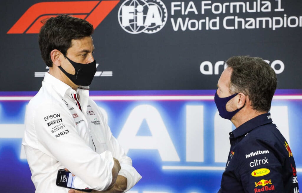 toto wolff christian horner sakhir grand prix 2021 (Credits: Planet F1)