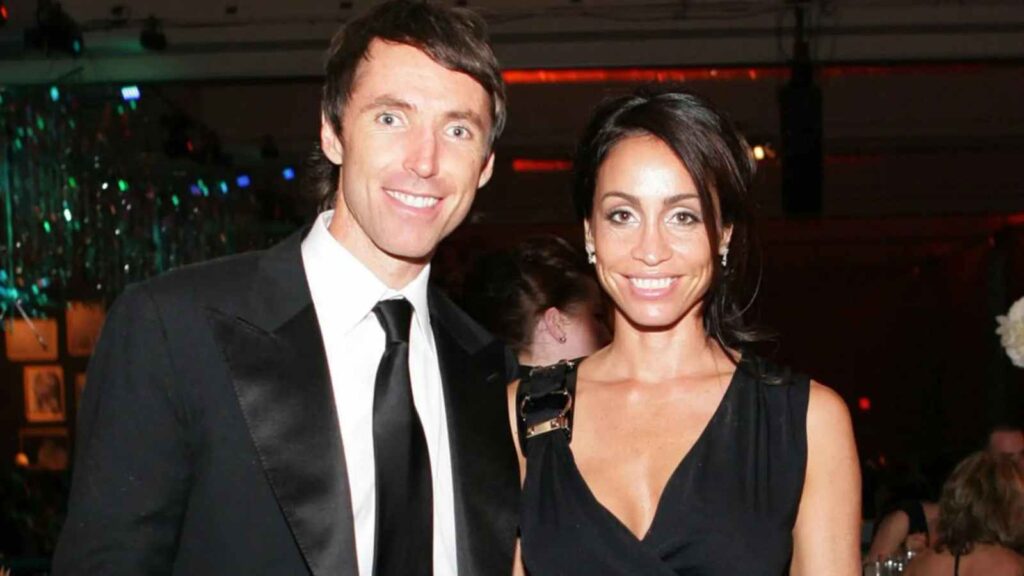 Alejandra Amarilla (R) and Steve Nash (L) 