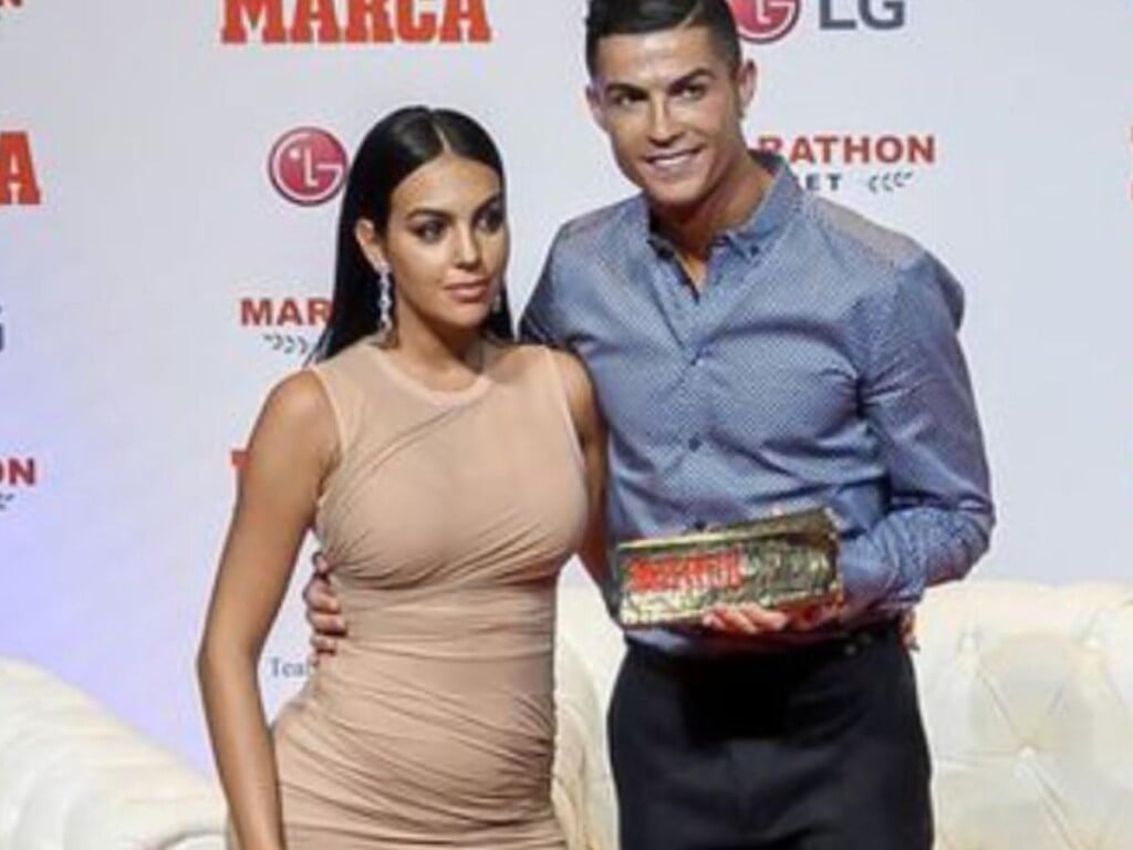 Breaking News: Cristiano Ronaldo And Georgina Rodríguez Are Engaged! - qvizsmn