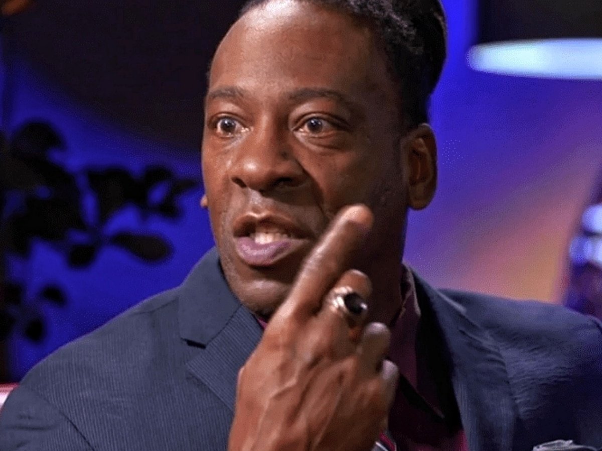 Booker T bashes wrestling veteran for spreading fake stories about him and advises him to keep his “mouth shut”