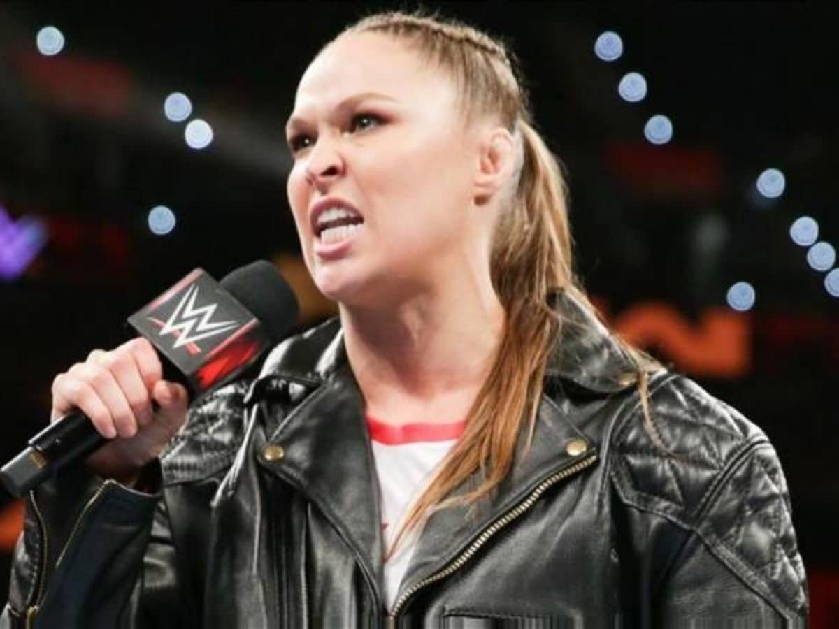 Ronda Rousey breaks kayfabe while talking about her recent title unification match on WWE SmackDown 