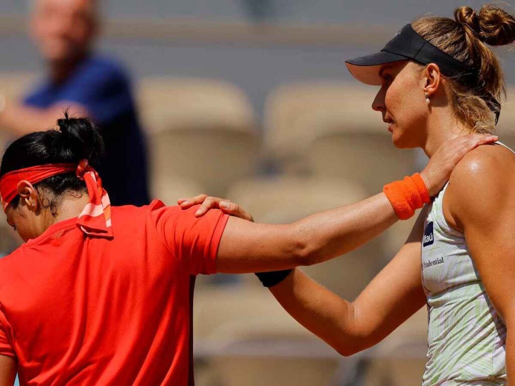 Ons Jabeur and Beatriz Haddad Maia (Image Credits: Reuters)