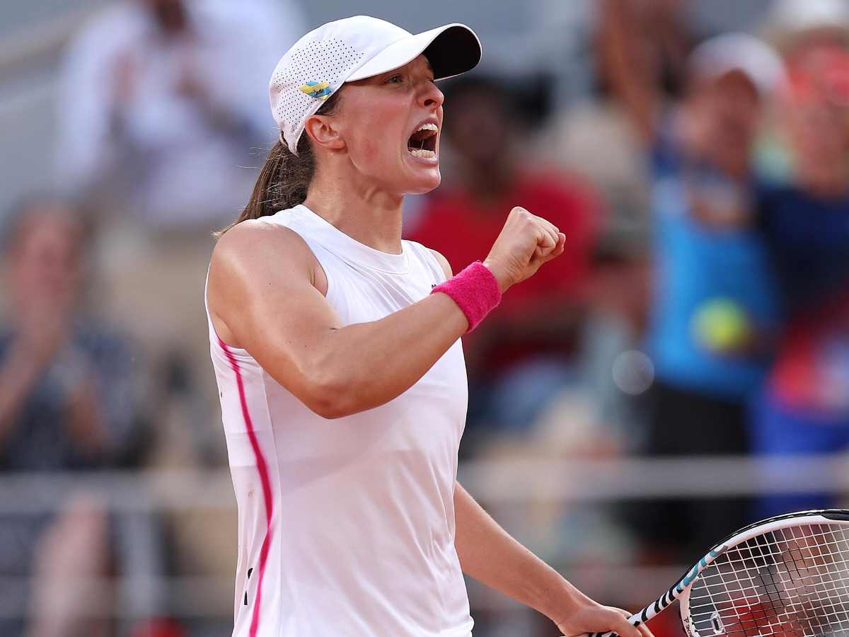 “Iga won with Novak mentality” – Fans bow down to Iga Swiatek as she wins her third French Open title in a scintillating final against Karolina Muchova