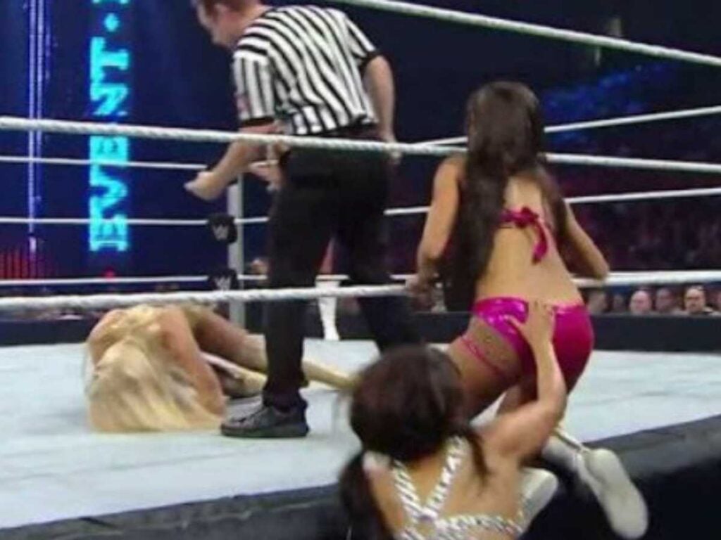 Top 10 Most Embarrassing Wardrobe Malfunctions In Wwe Top 10 Most Embarrassing Wardrobe 6506