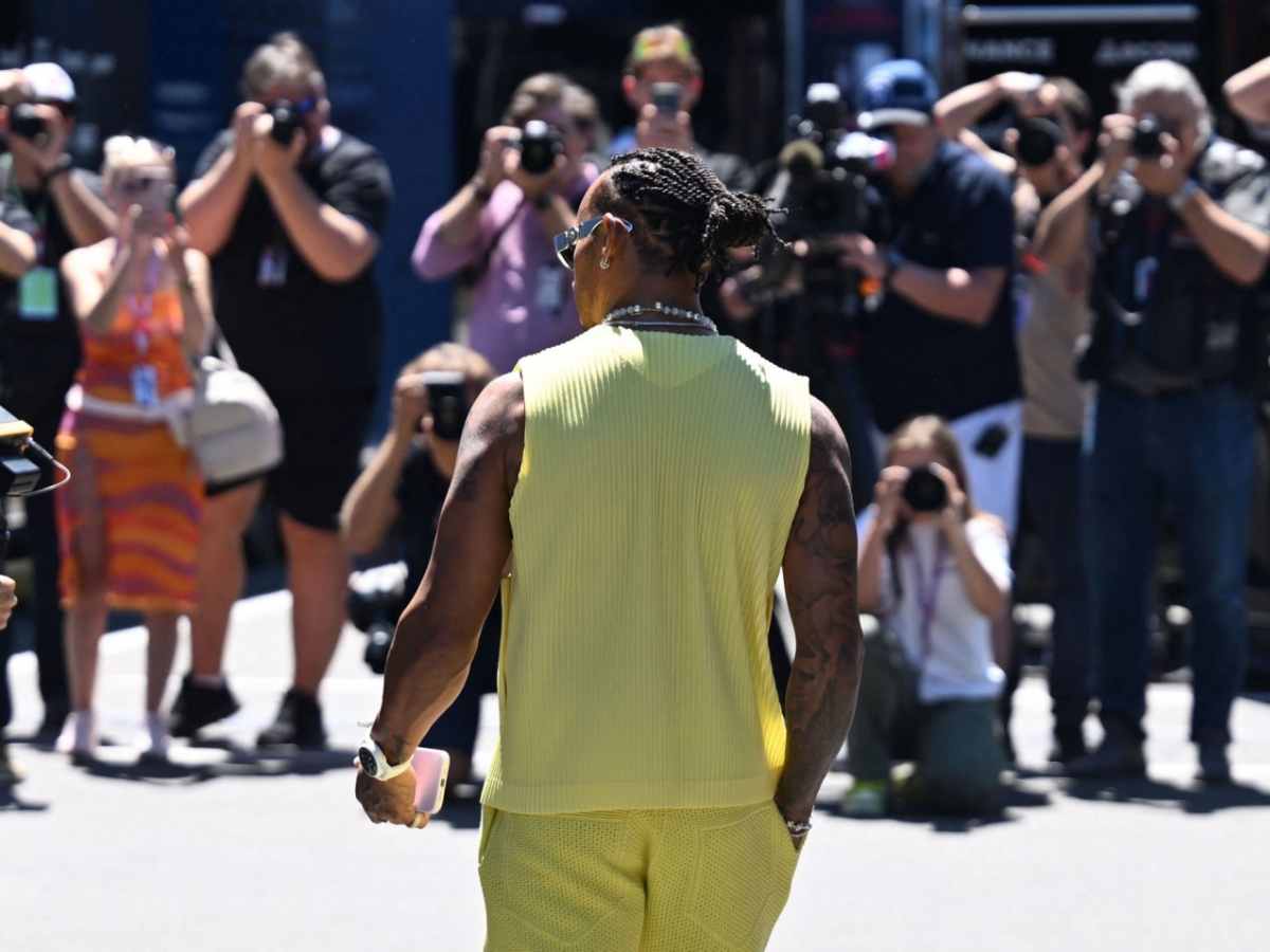 “Mr sunshine has arrived”- Lewis Hamilton starts off the Austrian GP weekend with a bright ‘Barbie vibe’ summer outfit, F1 Twitter reacts