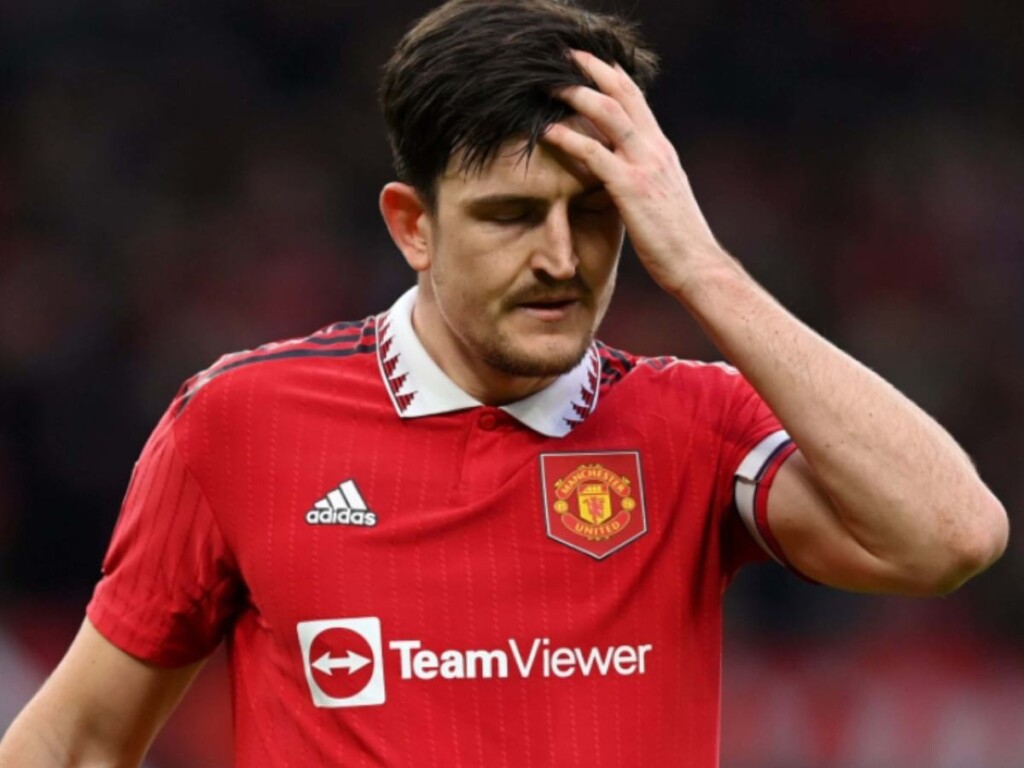 Manchester United's Harry Maguire voes 