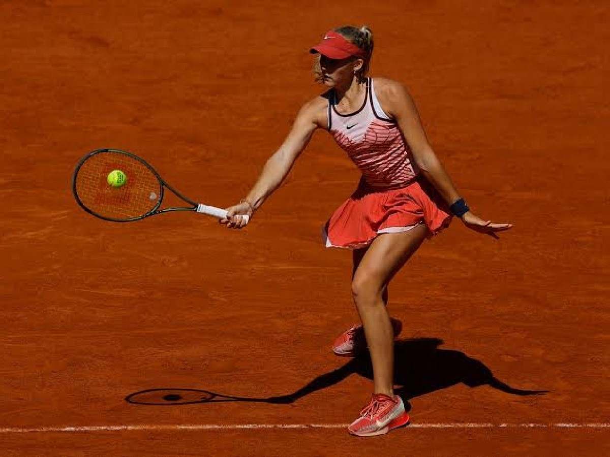 Mirra Andreeva narrowly misses disqualification from the French Open for ‘STUPID’ teenage frustration during the match against Coco Gauff