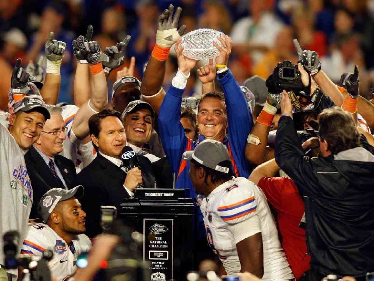 “I’m locking in!” – Fans lose their mind over Netflix releasing a documentary about the 2006-2009 Florida Gators football team