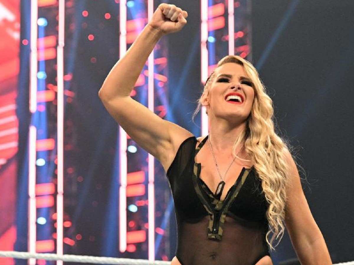 WATCH: Lacey Evans debuts a new look on SmackDown, paying homage to WWE Hall of Famer