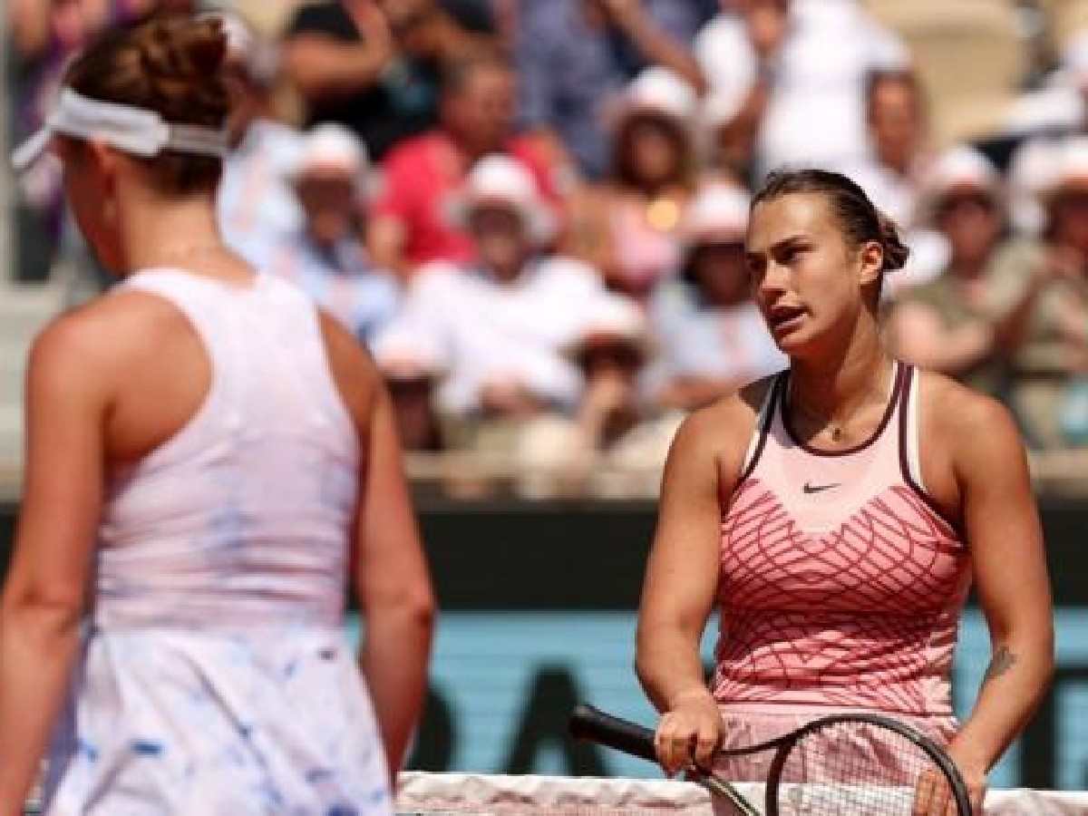 ‘”Stop this bullying” – Alex Dolgopolov calls Aryna Sabalenka ‘DRAMA QUEEN’ for wanting handshake with Elina Svitolina at the French Open, unites fans against the Belarusian