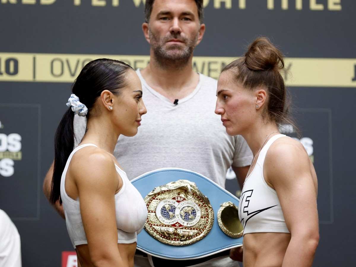 only-fans-sponsored-female-ibf-champion-cherneka-johnson-turns-heads