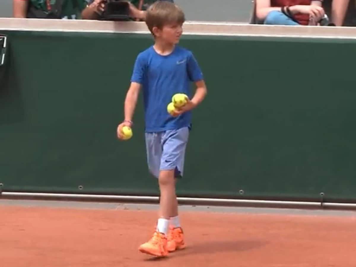 WATCH: Stefan steals the show in Novak Djokovic’s final practice session ahead of the French Open finals