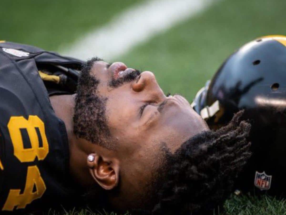 “Grass isn’t always greener on the other side” – Steelers fans continue holding a grudge against Antonio Brown over his cryptic post
