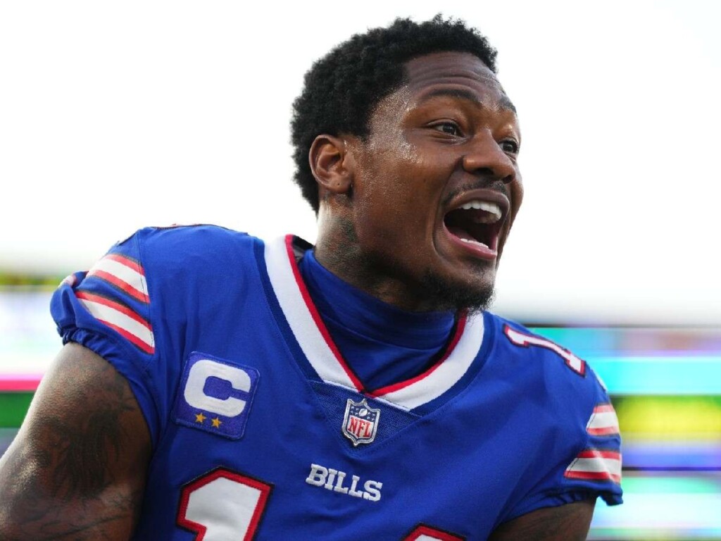 Bills fans need to be concerned about Stefon Diggs returning to the team. (IMAGE: GETTY IMAGES)