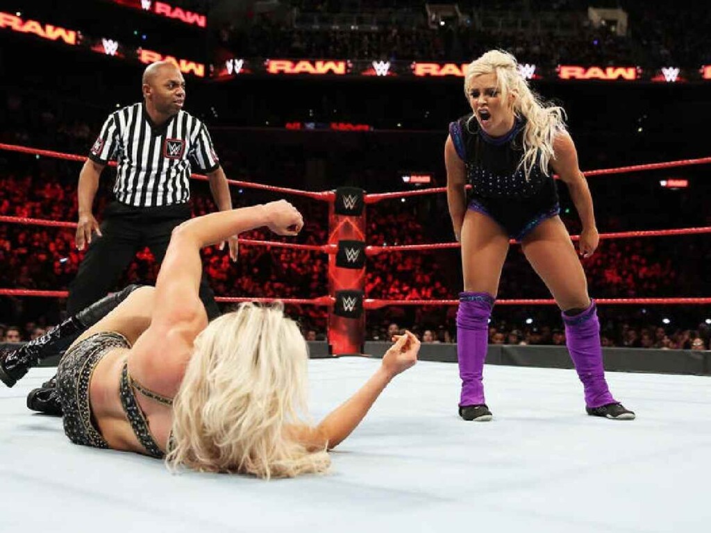 Dana Brooke vs. Charlotte Flair 