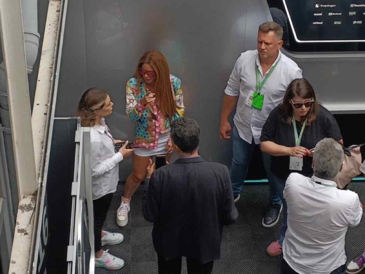 “Does F1 ‘Piques’ her interest?”- Fans troll Shakira after she makes guest appearance at 2023 Spanish GP in Barcelona