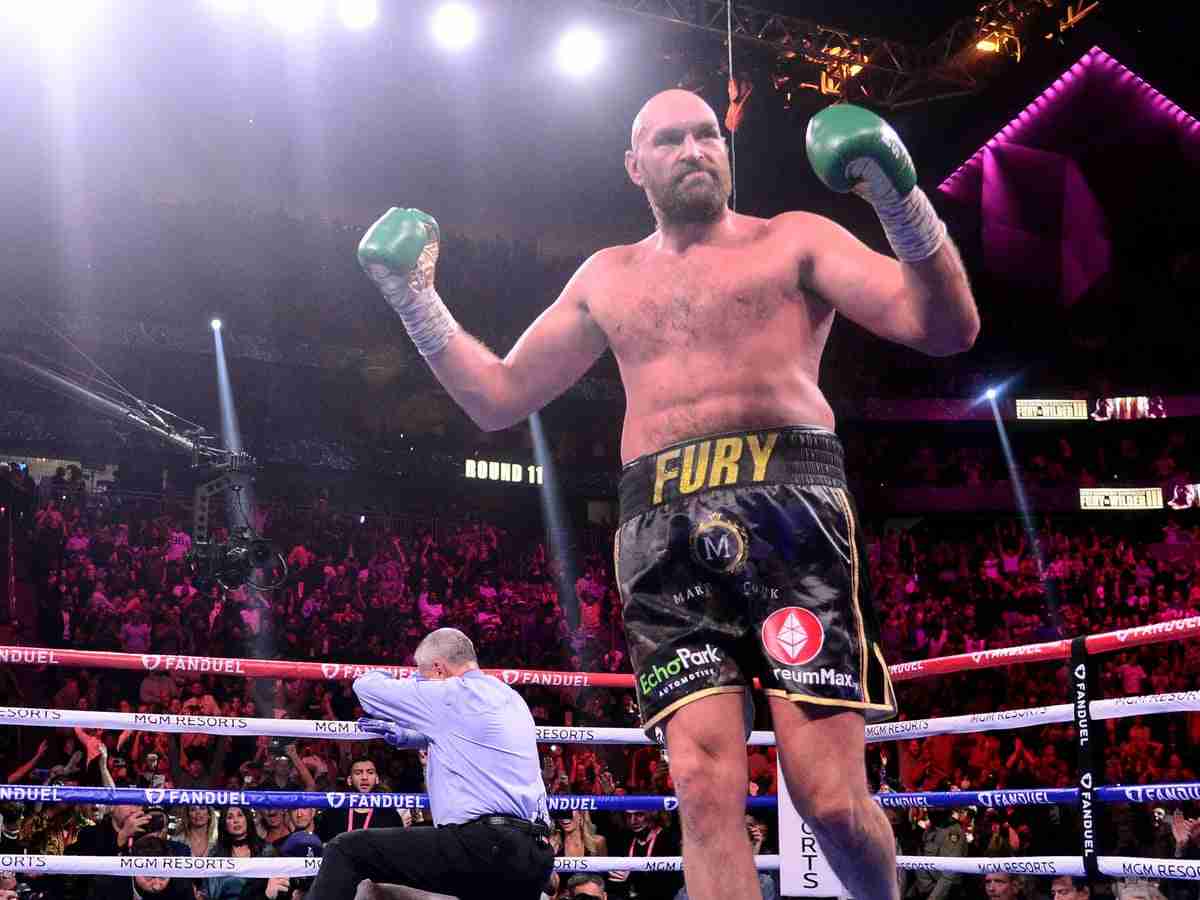 “Strip that man!” – Fans furious over Tyson Fury’s yet another promise for show-stopping fight since retirement