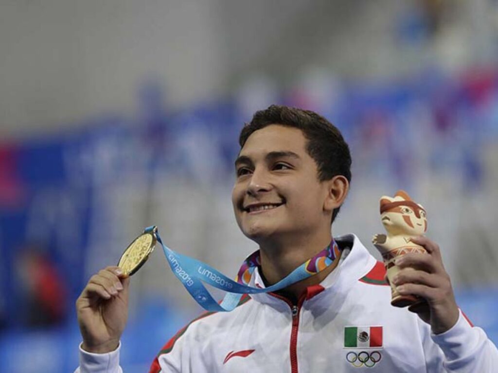 El atleta olímpico Diego Paleza lanzó una cuenta solo para fanáticos para recaudar fondos para entrenamiento luego de una disputa entre World Aquatics y la Federación Mexicana de Deportes.