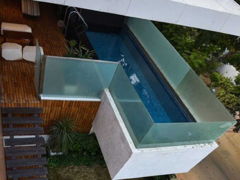 virat kohli house swimming pool