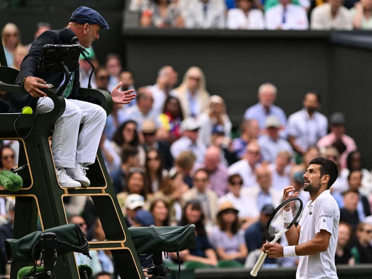 WATCH: Novak Djokovic gets furious with the crowd and chair umpire over shot clock violation in the Wimbledon 2023 finals against Carlos Alcaraz