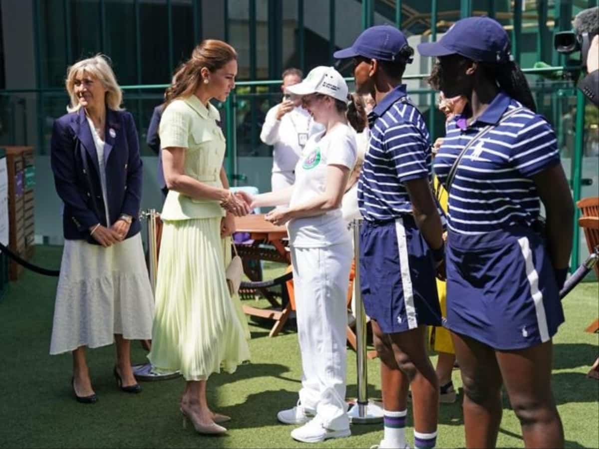 Who flipped the coin at the Wimbledon 2023 ladies singles’ finals?