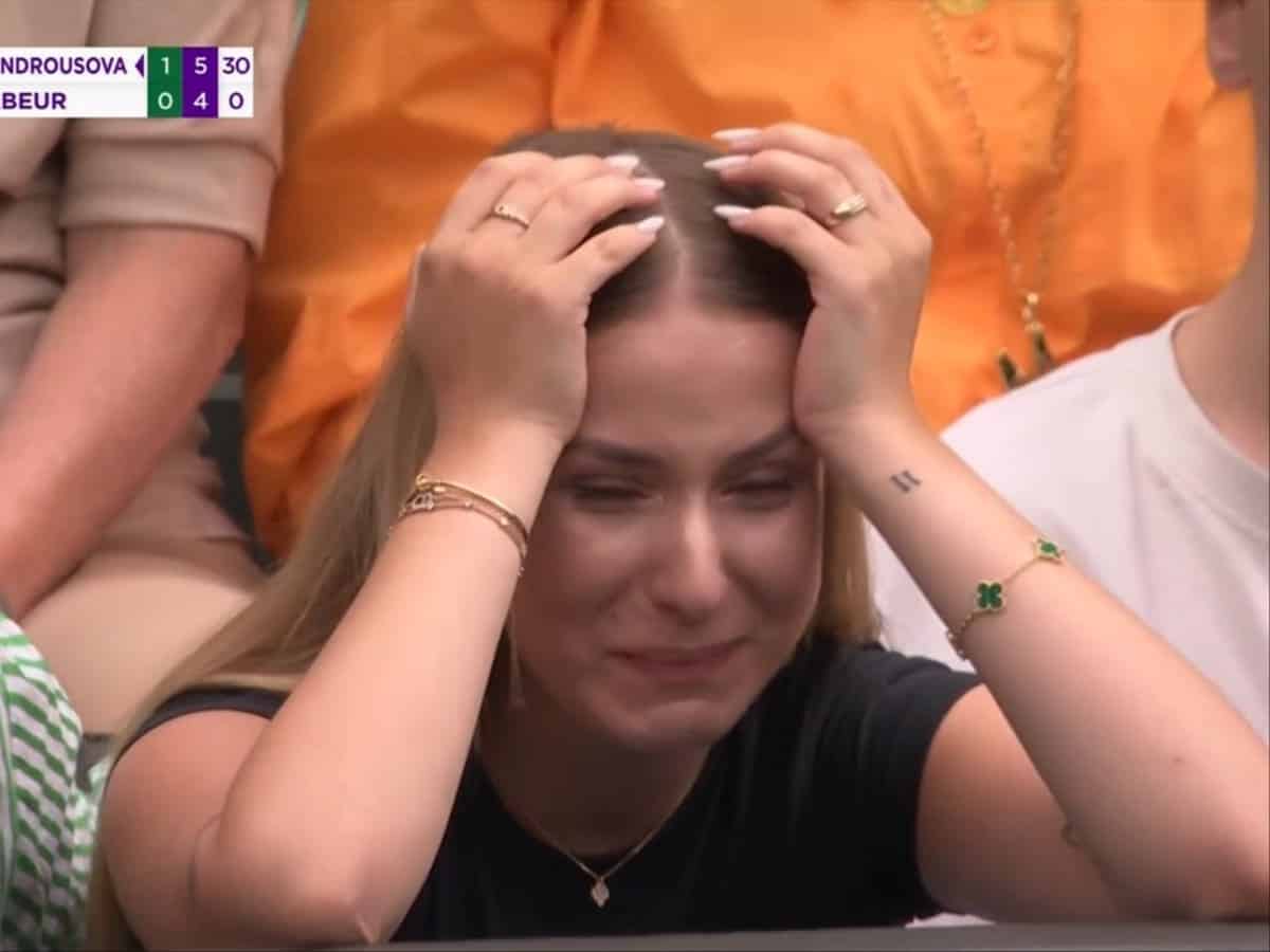 WATCH: Marketa Vondrousova’s family breaks down in tears as she defeats Ons Jabeur to win the Wimbledon 2023