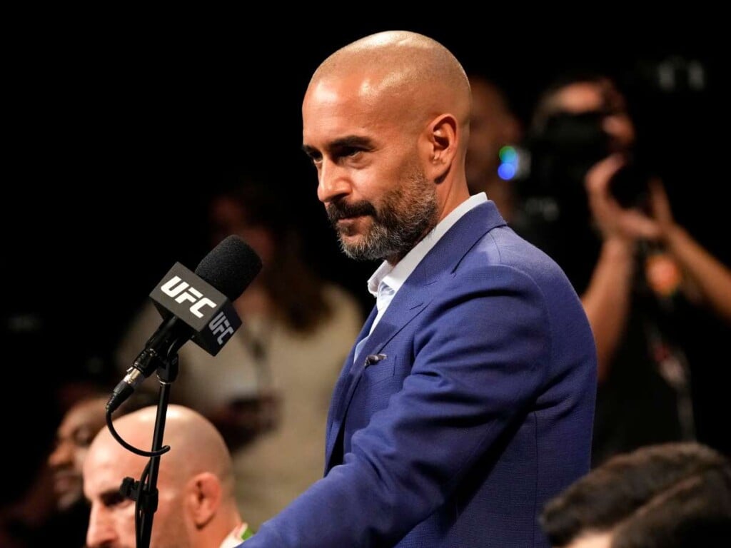 Fans hail Jon Anik as the future UFC President