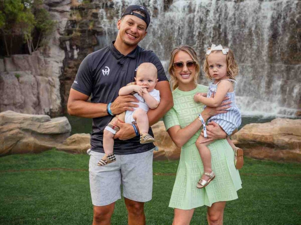 “Educate yourself!” – $40,000,000 worth Patrick Mahomes’ wife Brittany gets SLAMMED on social media for snuggling a dolphin and indirectly promoting animal captivity
