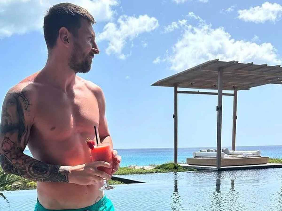 “Suction cup therapy”- Fans mock Lionel Messi as he is spotted with ‘deformed knees’ on vacation