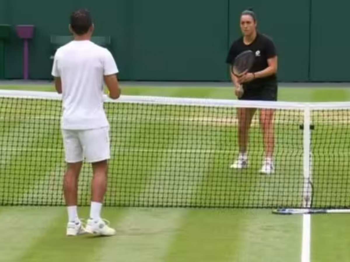 Ons Jabeur was ejected from Centre Court after rule violation before the 2023 Wimbledon finals against Markéta Vondroušová