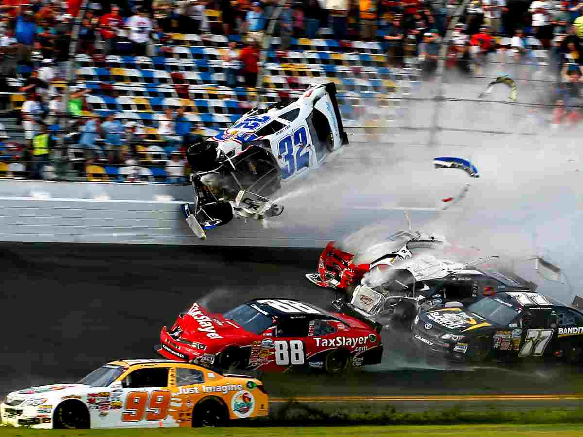 Has there ever been a NASCAR race without a crash? 